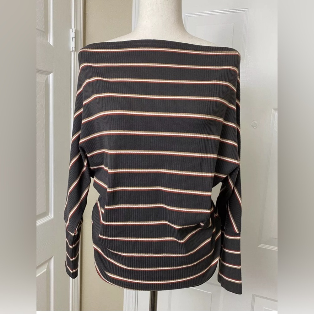 Daytrip Womens Knit Top Size Small Brown Red Striped Blouse